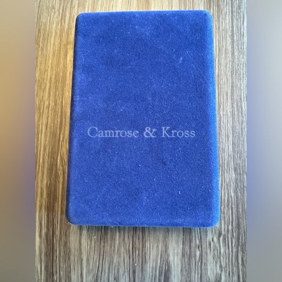 Camrose & Kross replica of Jaqueline Kennedy’s pearl set - Picture 8 of 8